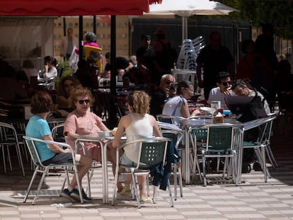 Terraza de un bar en El Puerto de Santa María, Cádiz.