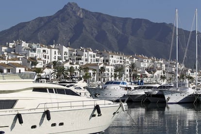 Varios yates en Puerto Banús, en Málaga.