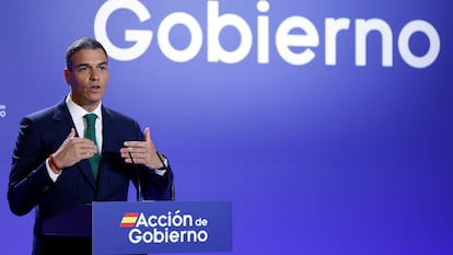 El presidente del Gobierno, Pedro Sánchez, inaugura el curso político en un acto en el Instituto Cervantes, en Madrid, este miércoles.