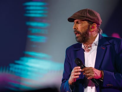 Juan Luis Guerra, durante su concierto en Madrid, este martes.