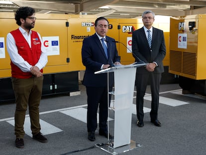 El ministro de Asuntos Exteriores, Unión Europea y Cooperación, José Manuel Albares, durante su comparecencia junto al embajador de Ucrania, Sergy Pogoreltsev, y el director de la la Agencia Española de Cooperación Internacional para el Desarrollo, Antón Leis García, el 28 de agosto de 2024 en Arganda del Rey (Madrid).