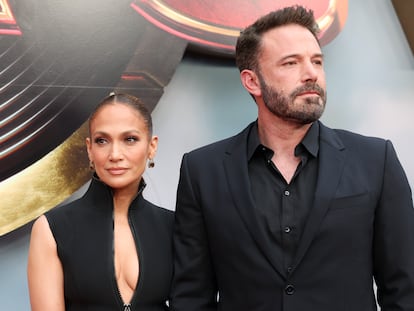 Jennifer Lopez y Ben Affleck en el estreno de 'The Flash', el 12 de junio de 2023 en Hollywood, California.