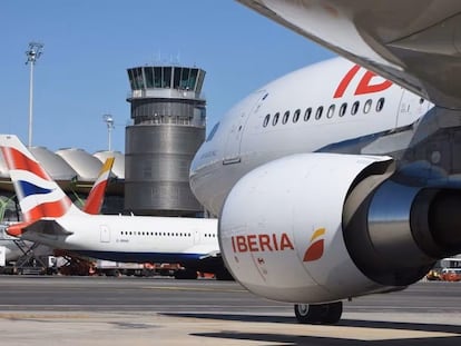 Aviones de British Airways e Iberia, ambas de IAG, en una imagen de archivo.